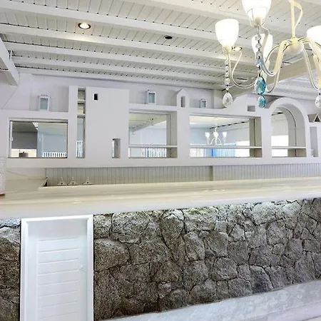 Aphrodite & 4* Καλαφάτη