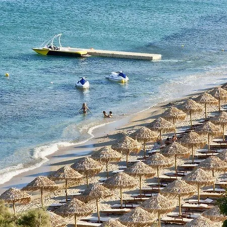 Aphrodite & 4* Καλαφάτη