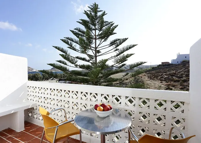 Aphrodite & 4* Kalafatis