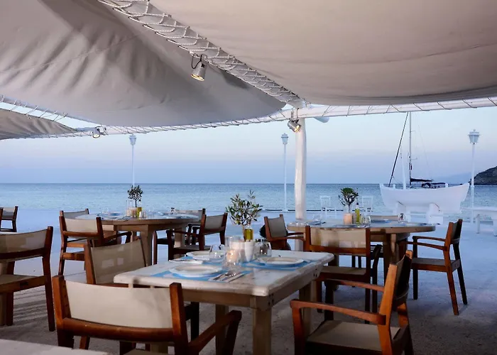 Aphrodite & Hotell 4*