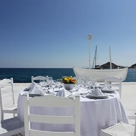 Aphrodite & Hotell 4*